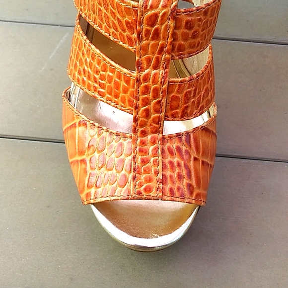 Michael Kors crocodile platforms - Picture 3 of 15